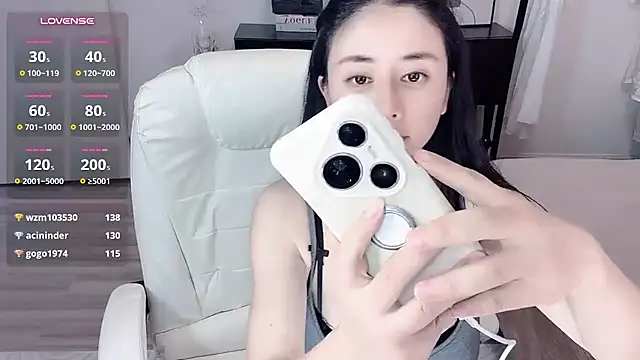 Fiona_999's Live XXX Chat