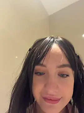 Lilonok Adlı Modelin Canlı XXX Sohbeti