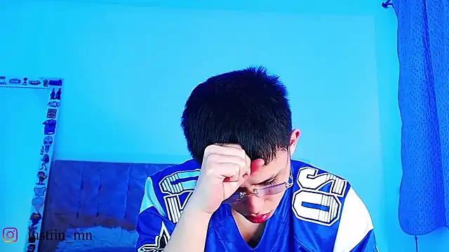 Živý XXX chat _justinmoon2