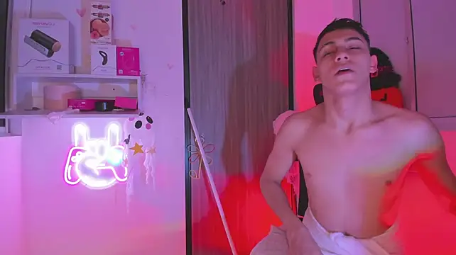 XXX chat uživo modela ethanxx18