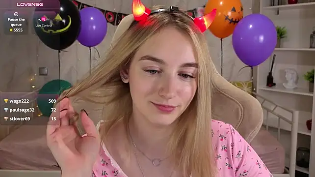 Chat XXX Live Shy_Polly