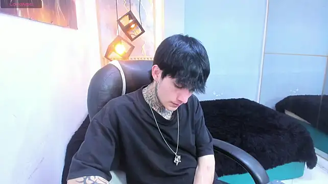 Chat +18 de Cry_thereal ao vivo