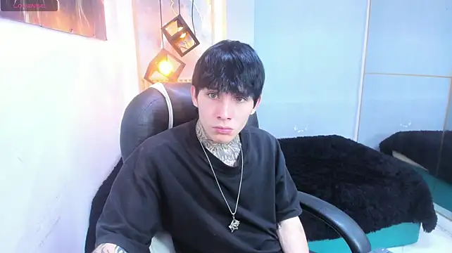 Chatroom XXX en direct de Cry_thereal