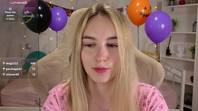 Shy_Polly Chat XXX in diretta