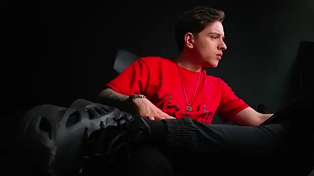 Chat XXX Live FelixStarkk
