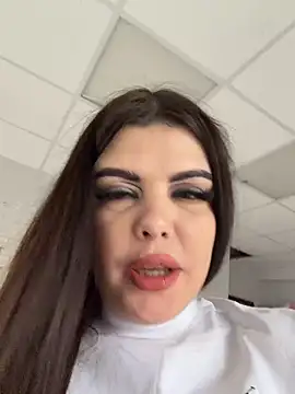 AmelliaDiamond's Live XXX Chat