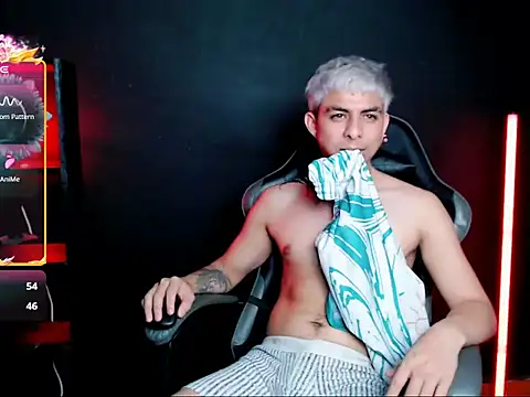 ALPHA_LATINO 网络视讯表演