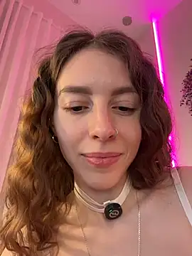 Lolya_ – Live XXX-chat