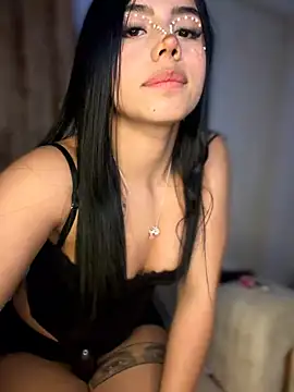 Chat XXX Live Laura-Khalifa