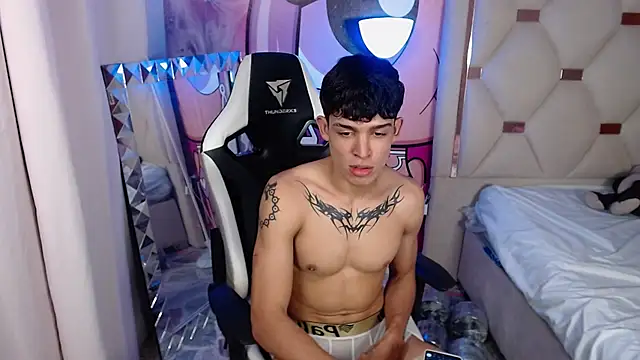 XXX chat uživo modela Liom_Gym