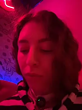 دردشة Lolya_ الجنسية المباشرة
