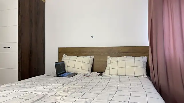 MathiasRay Live XXX-chat