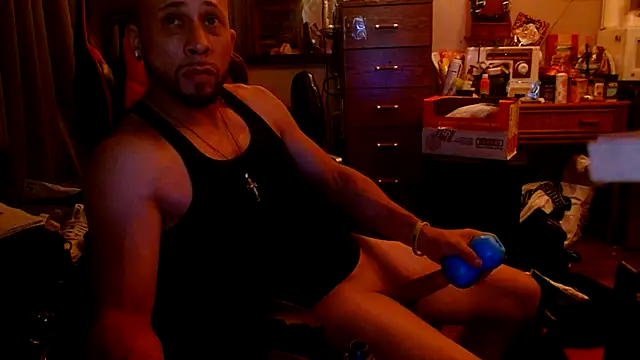 tongueispowerr6d9's Live XXX Chat