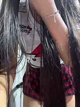 MARIPOSA_18 live XXX chat
