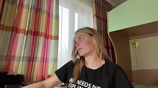 CriseldaStarns' Live XXX Chat