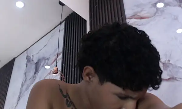 Luisp18_'s Webcam Show