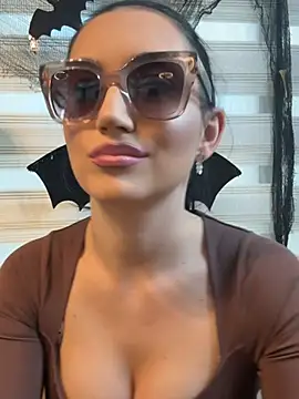 AliceSchuster – Live XXX-chat