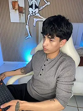 Filiph_SterliingのライブXXXチャット