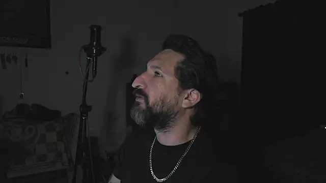 Živý XXX chat DevilPup75_