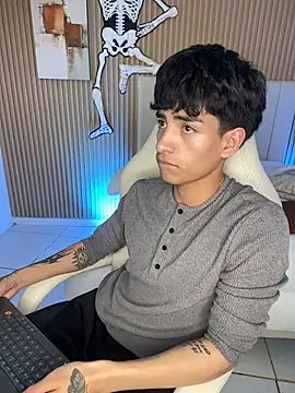 Chatroom XXX en direct de Filiph_Sterliing
