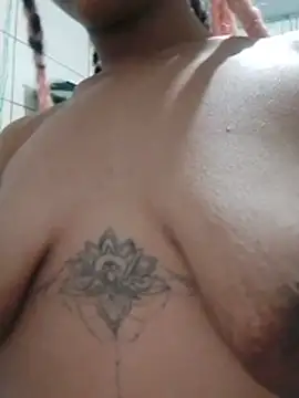 XXX chat uživo modela xkitty_noir