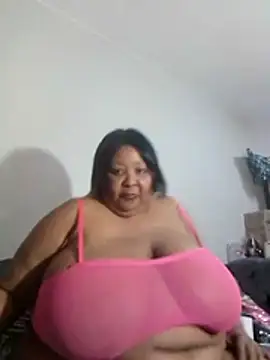 nancy111 Chat XXX in diretta