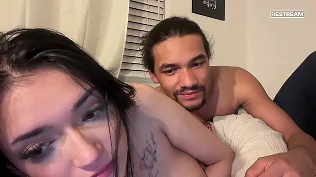 Chatroom XXX en direct de TheShayBrooks