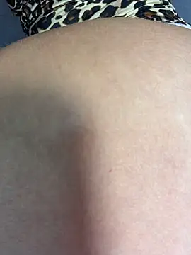 MiloTheNamen Live XXX chat