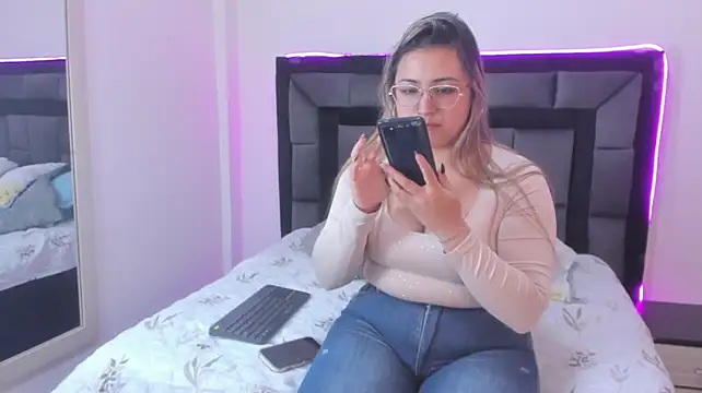 Chat +18 de Mia_rose4 ao vivo