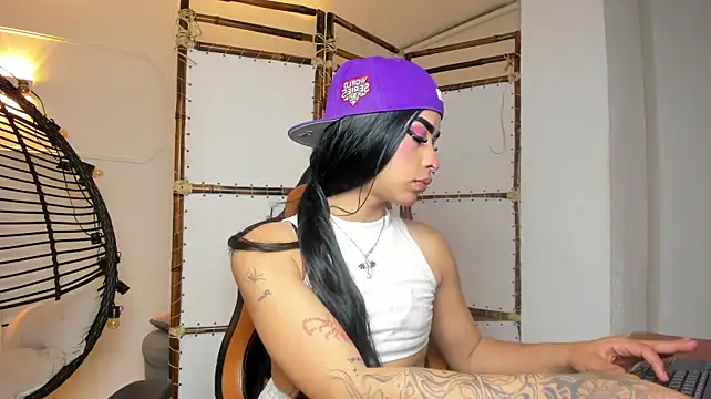 Chat +18 de Flor_pink ao vivo
