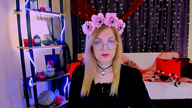 YourUniverser's Live XXX Chat