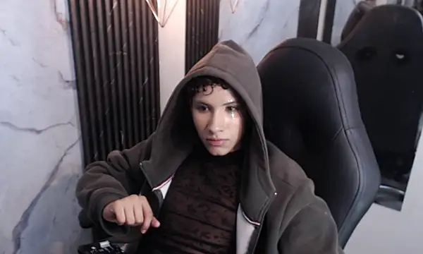 Chat XXX ao vivo de Luisp18_