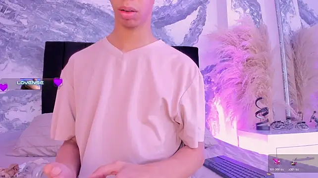 EthaanCox Chat XXX live