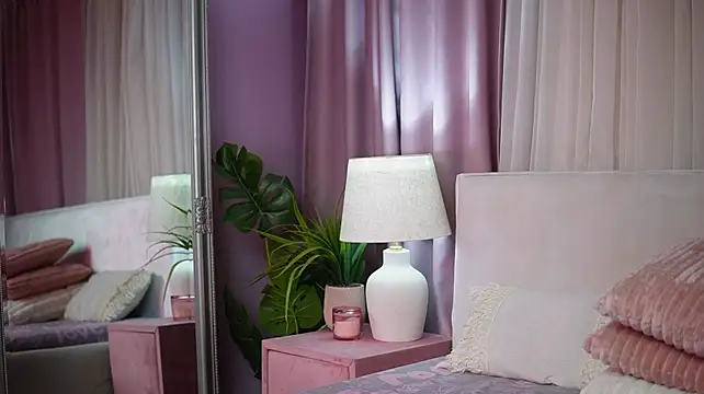 AmeliaBarbie Adlı Modelin Canlı XXX Sohbeti
