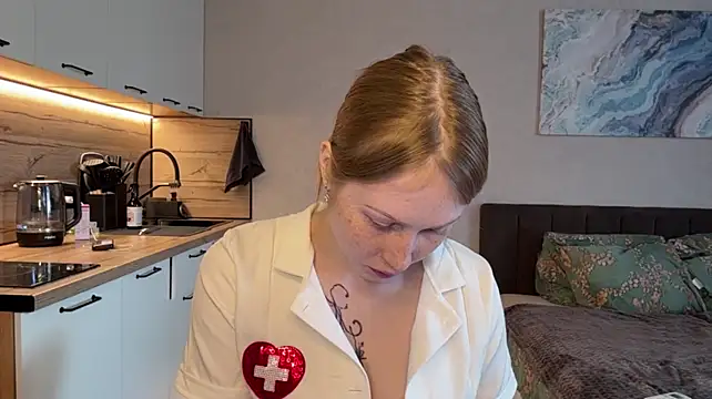 RavenShuker Live XXX-chat