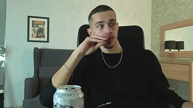 Živý XXX chat KaydenDrew