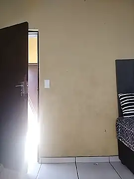 Breezyvikky Webcam-Show