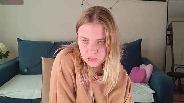 XXX chat uživo modela Viki_Charm