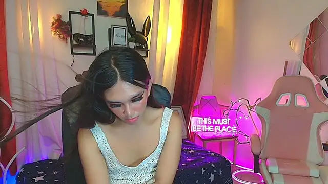 strip_girlxxx élő XXX-chatje