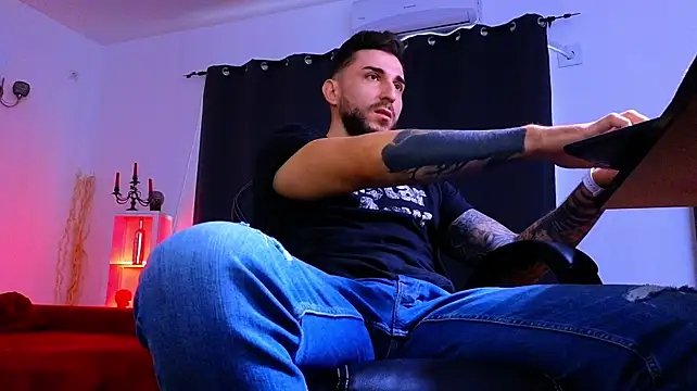 دردشة MightyAaron66 الجنسية المباشرة