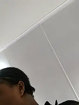 แชท XXX สดของ ClitorisBoobs