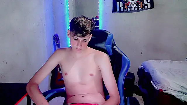 Jason_Toddhot Adlı Modelin Canlı XXX Sohbeti