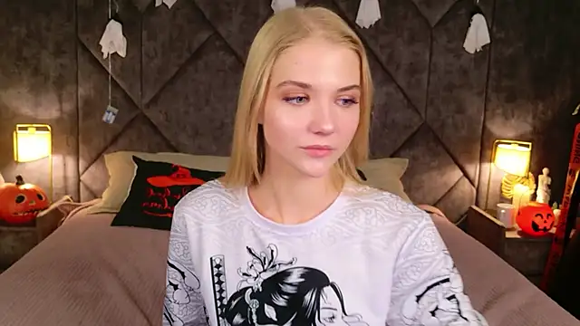 4example_Chloe's Live XXX Chat