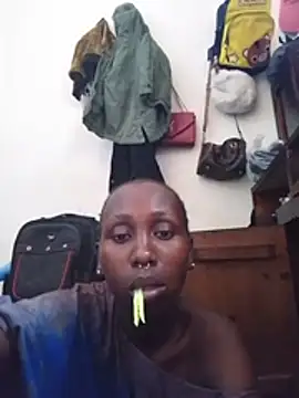 Chat +18 de Kenyalove ao vivo