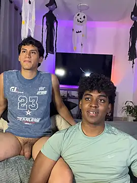 Mark_Nico Chat XXX in diretta