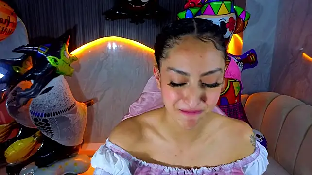 Chatroom XXX en direct de Tifany_Tx