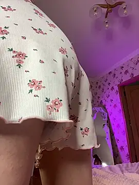 Онлайн чат XXX VickyMoon_