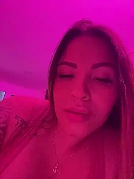 دردشة sexyyykloee الجنسية المباشرة