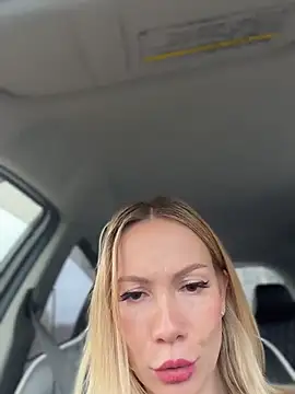 LavenderHot's Live XXX Chat