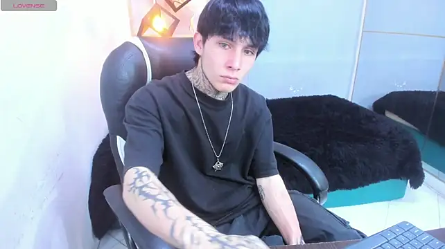 Chat XXX Live Cry_thereal
